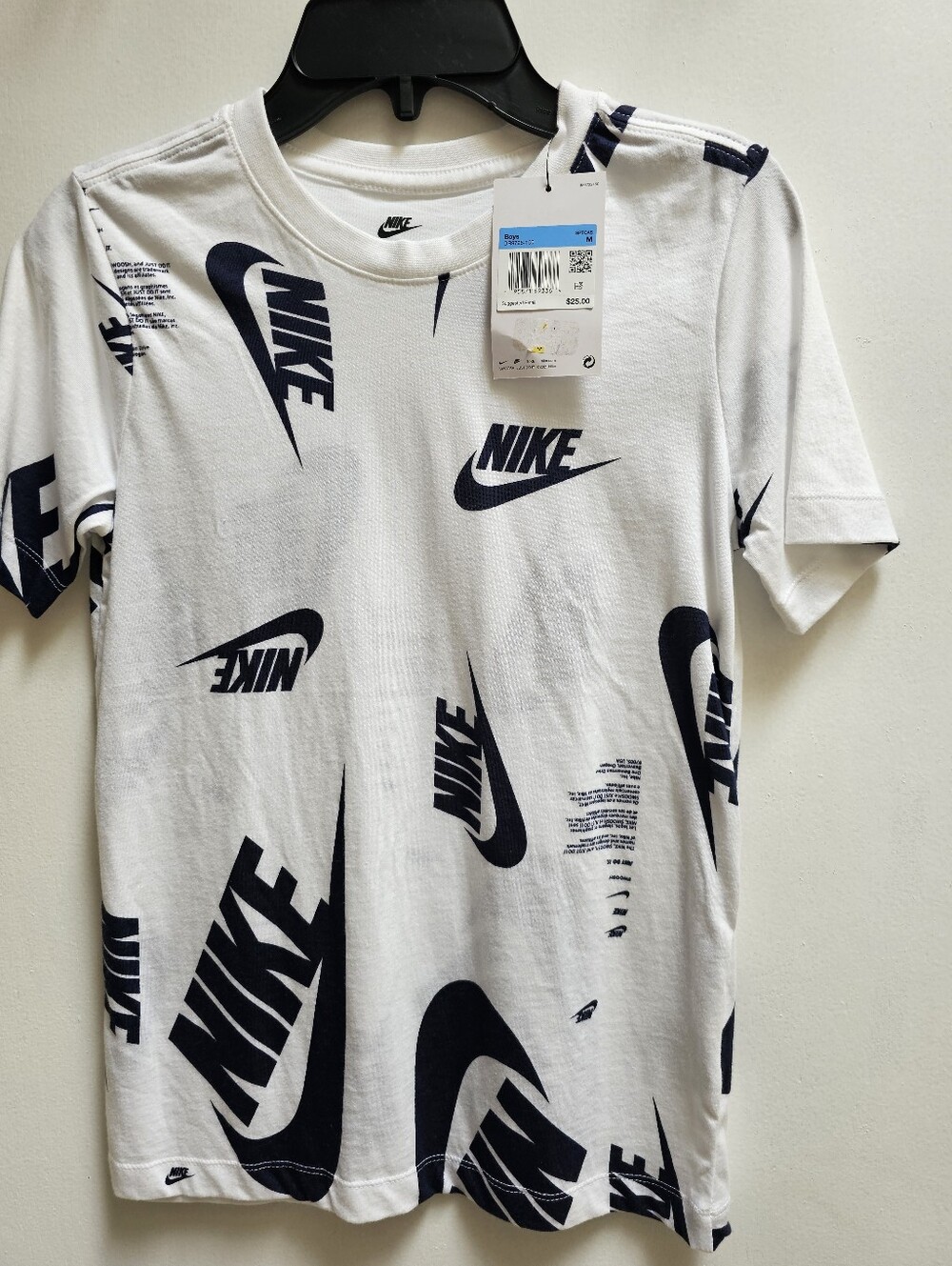 The Nike Boys Tee Swoosh Spellout Youth Medium